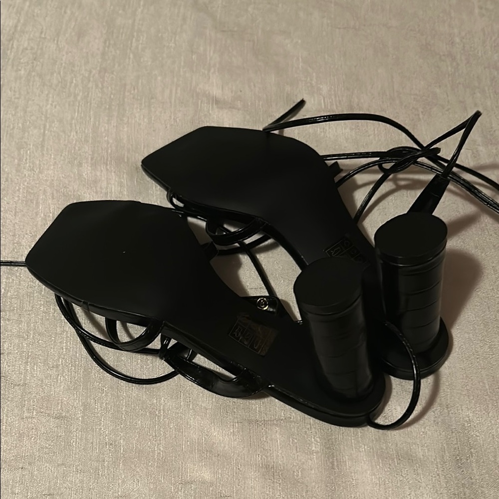 PrettyLittleThing Elegant Black Strappy Heels - Picture 6 of 6